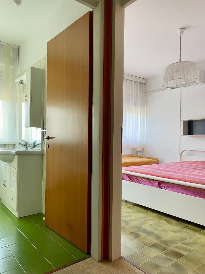 Condominio Centrale 104 Lignano Sabbiadoro Kültér fotó
